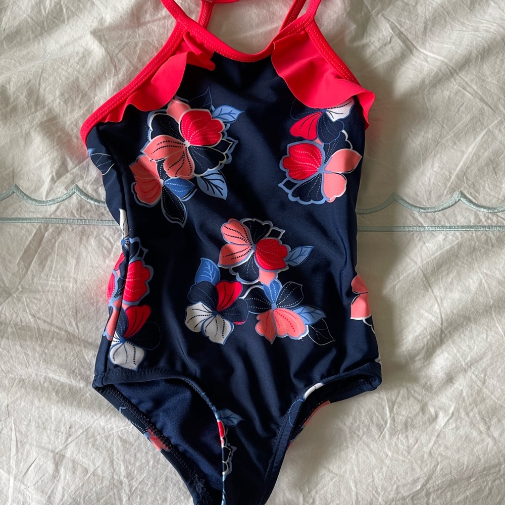 NWOT Tommy Hilfiger swim